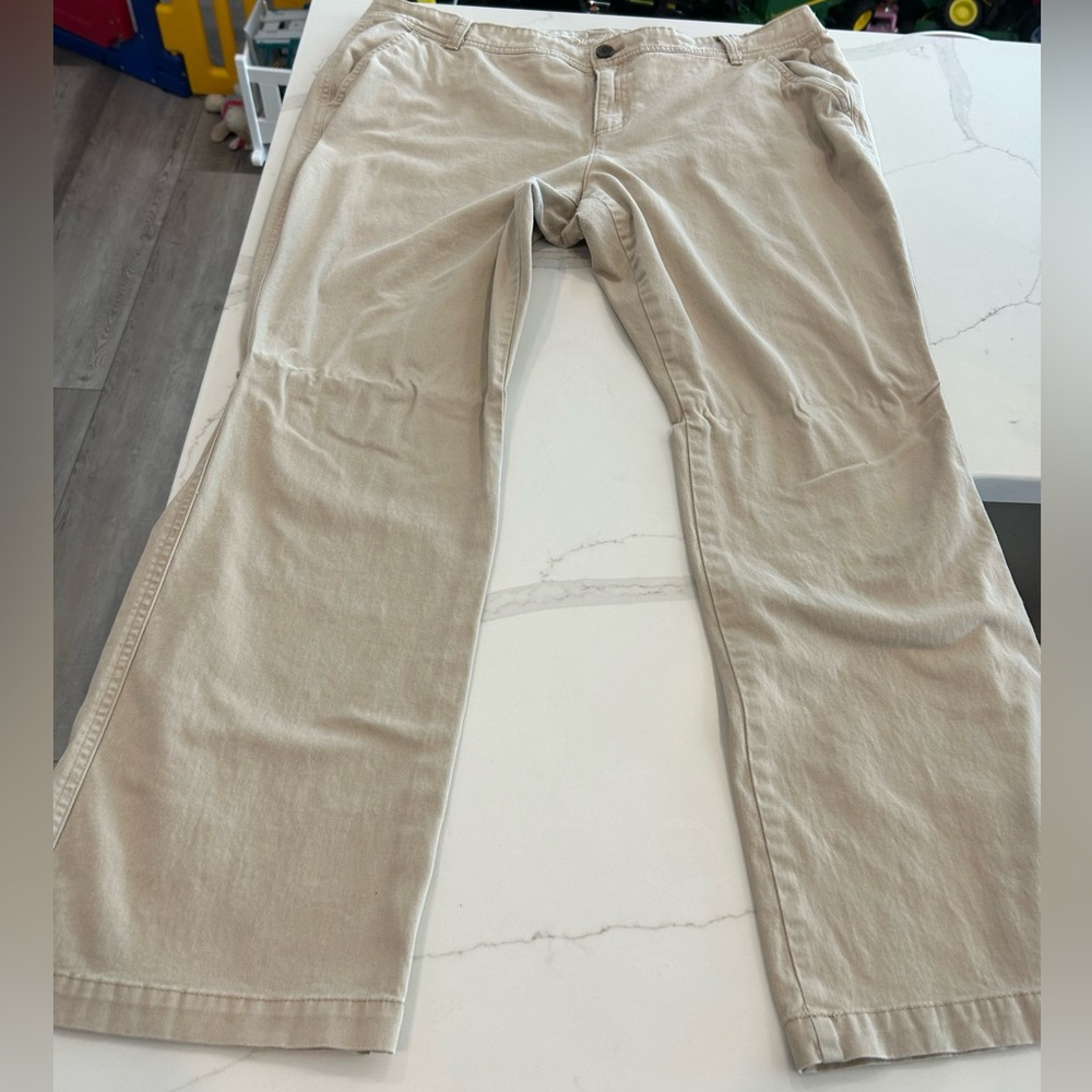 Old Navy Women's Boot Cut Pants in Beige